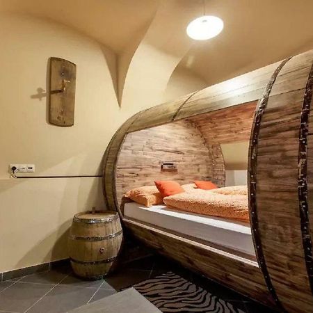 Beer & Wine Cellar Apartamento Liubliana Exterior foto