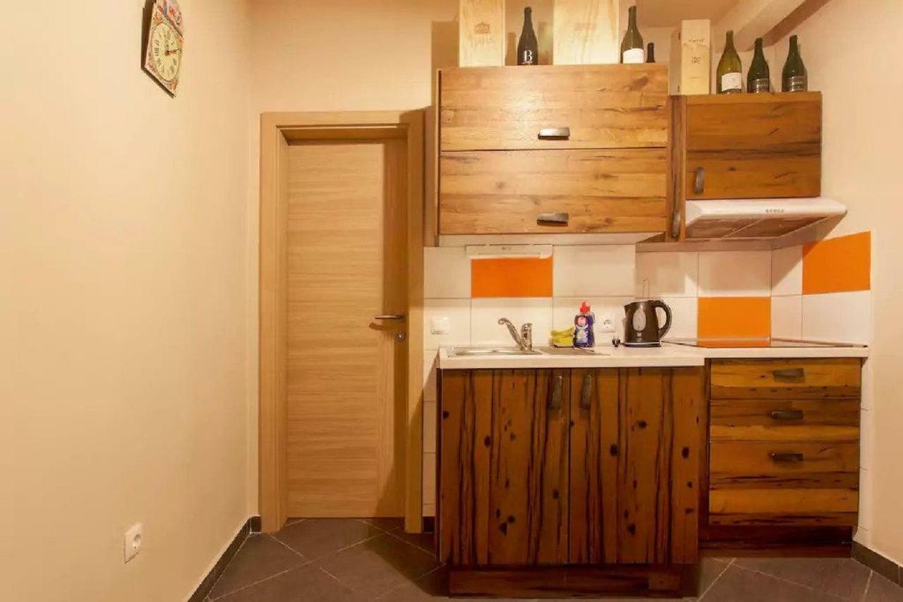 Beer & Wine Cellar Apartamento Liubliana Exterior foto