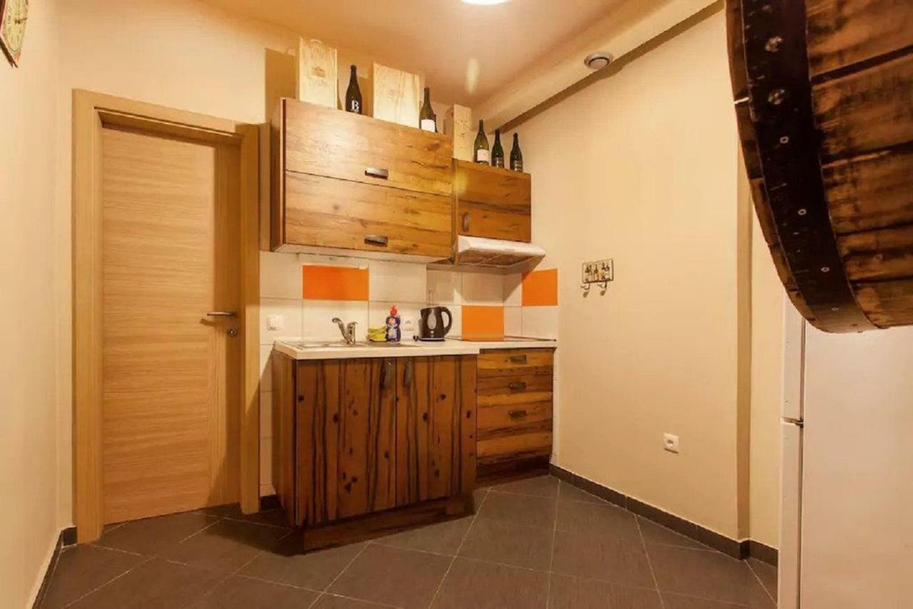 Beer & Wine Cellar Apartamento Liubliana Exterior foto